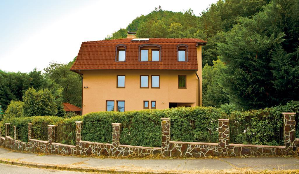 Penzion Pod Brezinou Trencin Luaran gambar